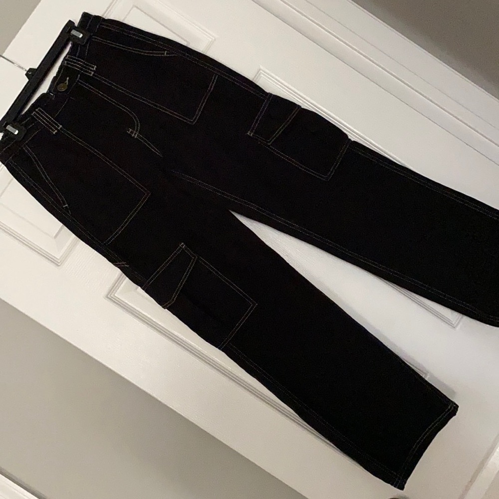 Urban Outditter’s BDG Women’s High-Waisted Skater Jean